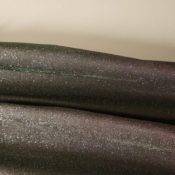 Windsor Metallic Holographic Dress size XS - Picture 9 of 9